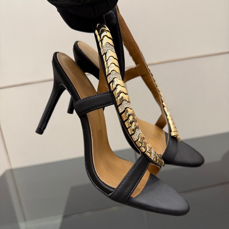 صنادل نسائية فاخرة مرصعة بالأح - مراجعة Summer Clothing Collection وسعره