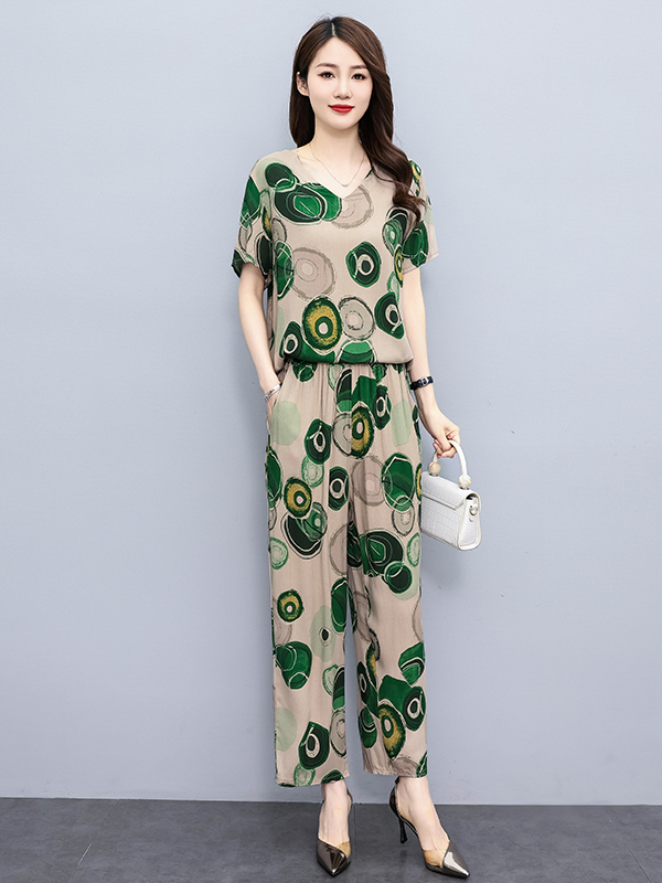طقم صيفي جديد فضفاض على الطراز - مراجعة Summer Clothing Over 60 وسعره