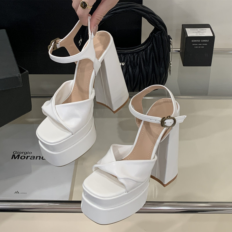 نجمة نمط موضة منصة مزدوجة أساف - مراجعة Summer Clothing Collection وسعره