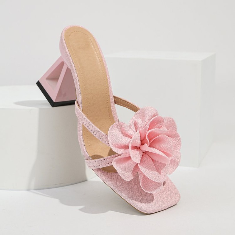 صنادل نسائية مزينة بزهور ثلاثي - مراجعة Summer Clothing Collection وسعره